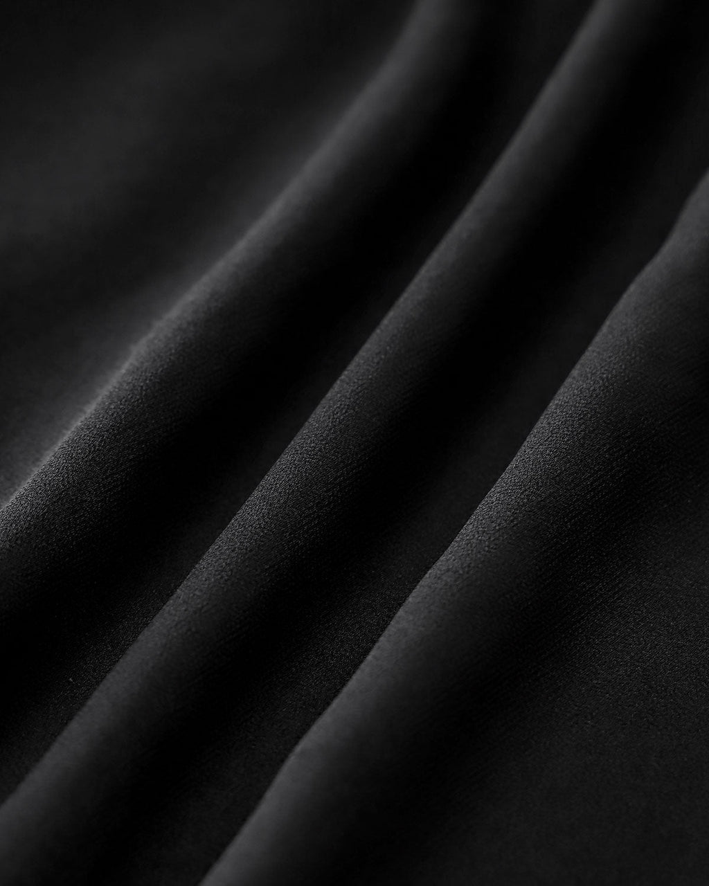 Black Sweetheart Neck Chiffon Maxi Dress